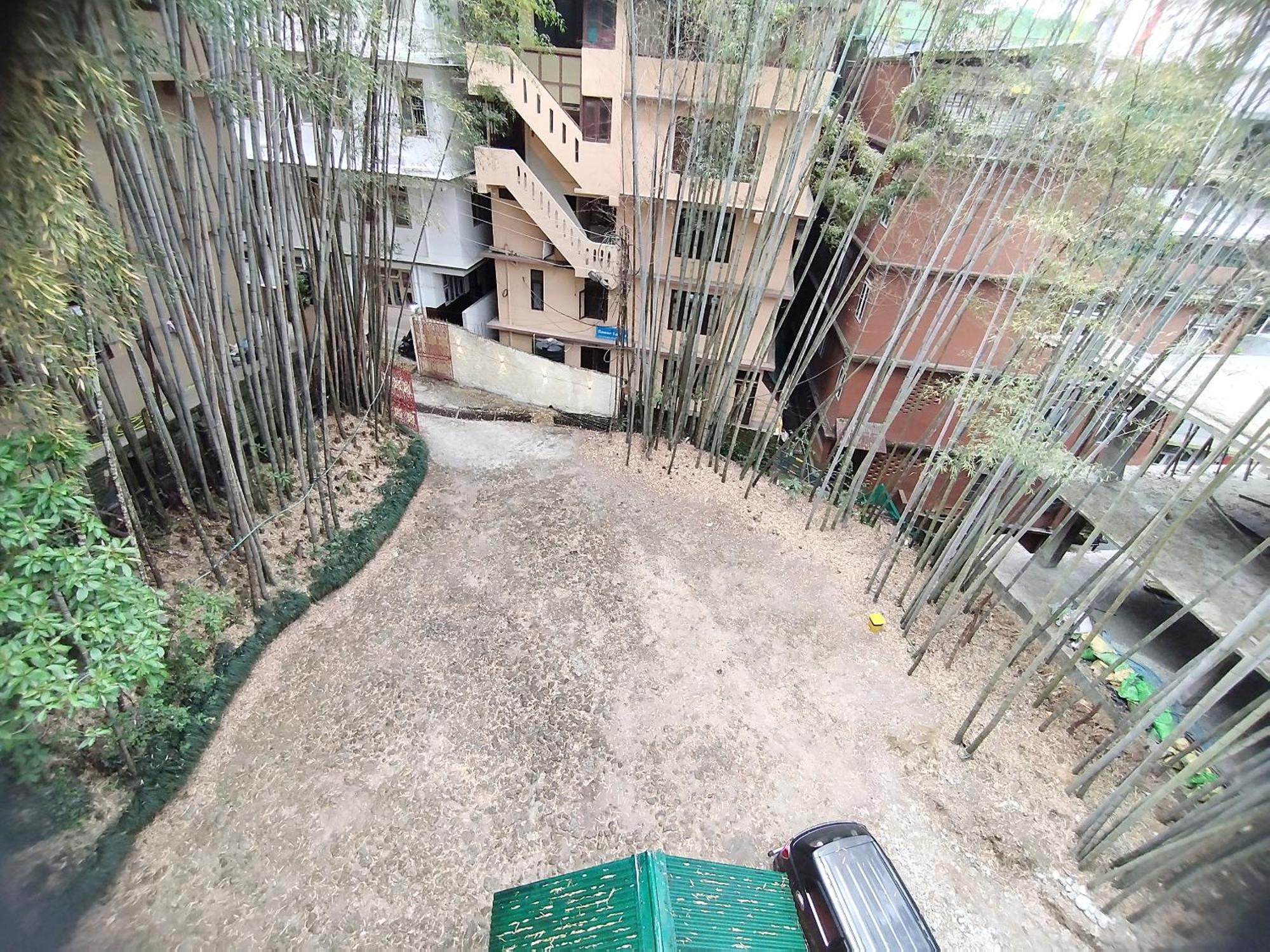 Готель Bamboo Grove Ґанґток Екстер'єр фото